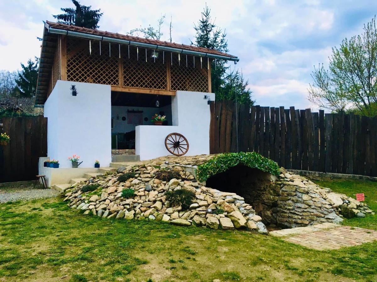 Mátrai Pincés Udvar Hébergement de vacances