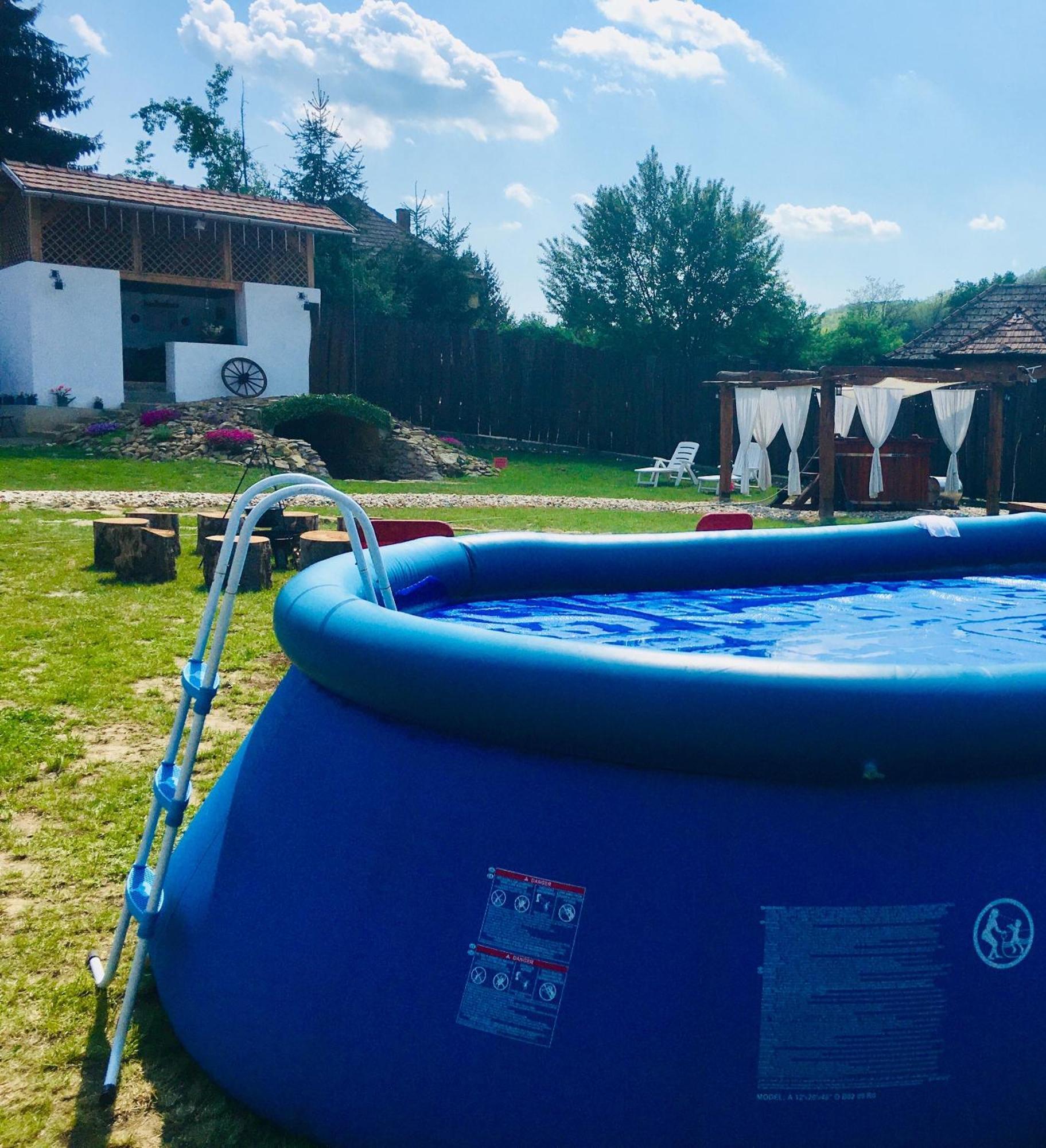 Mátrai Pincés Udvar *